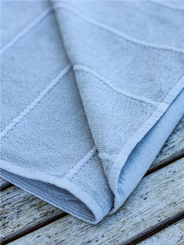 Mutu Grey Bath Towel / Pestamal